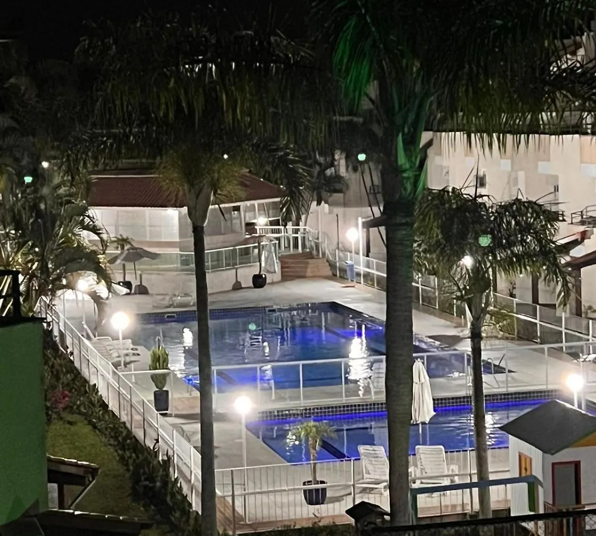 Maiorca Triplex Pe Na Areia Praia Cachoeira 5 Qtos Флорианополис 0*,  Бразилия