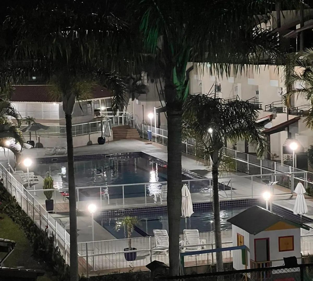Maiorca Triplex Pe Na Areia Praia Cachoeira 5 Qtos Флорианополис Шале